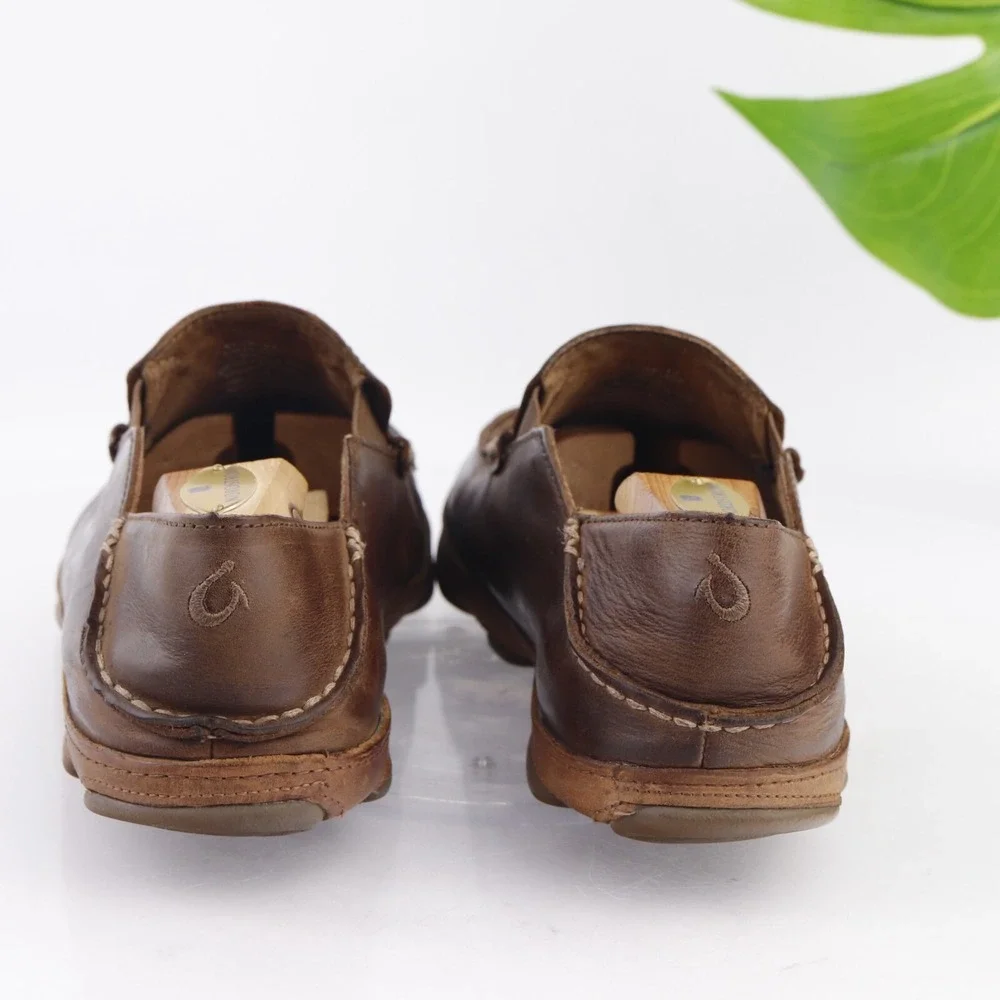 Olukai Mens Moloa Loafers Size 9.5 Brown Leather Moc Toe Slip On Shoes Slippers